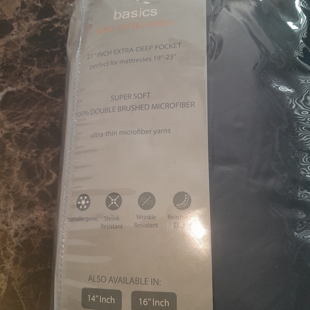 Basics King Fitted Sheet in Dark Gray Or Blue